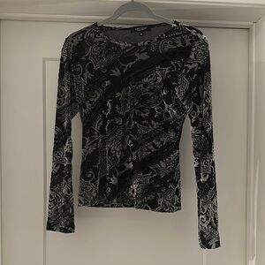 Karen Kane Black and Gray Fitted Long Sleeve velvet Blouse